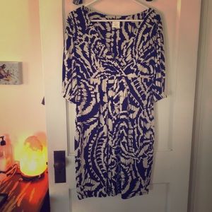 Purple and cream patterned stretchy dress